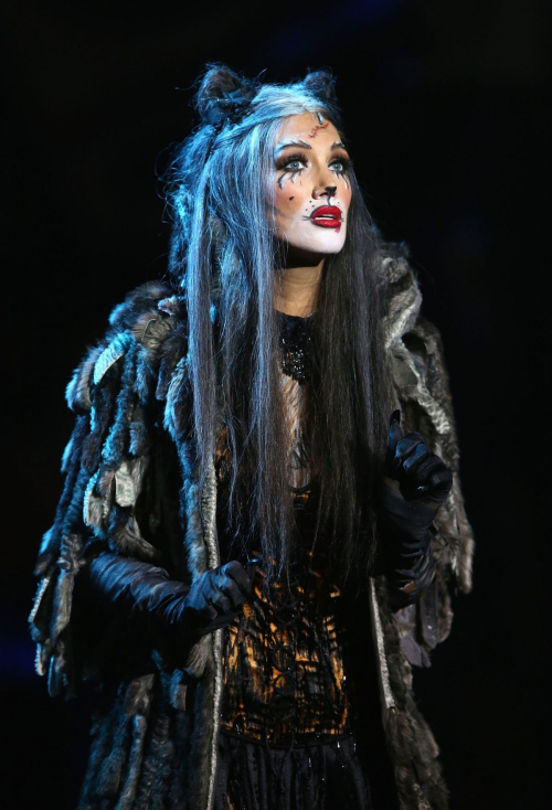 Delta Goodrem at CATS Musical Melbourne, 2015 3
