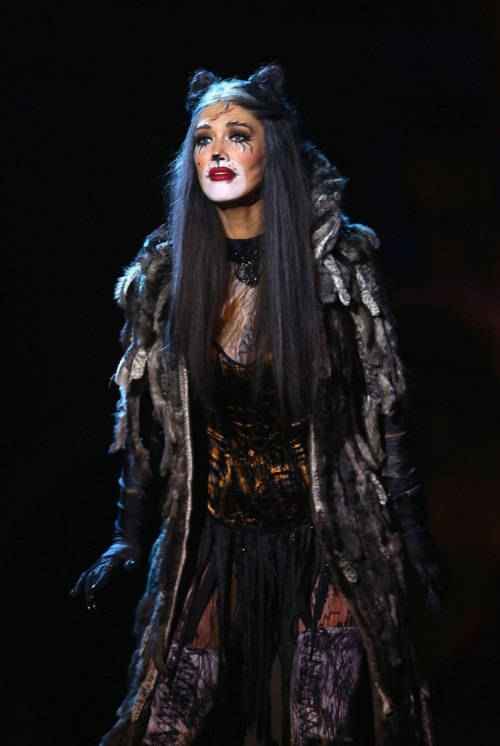 Delta Goodrem at CATS Musical Melbourne, 2015 5