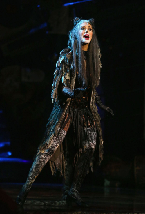 Delta Goodrem at CATS Musical Melbourne, 2015 6
