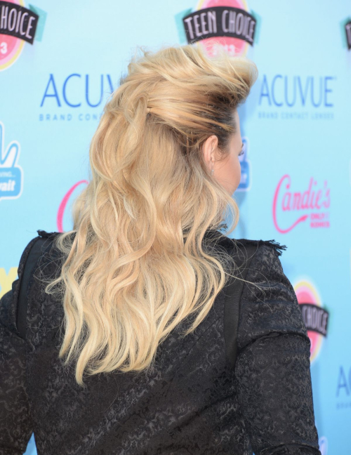 Demi Lovato at Teen Choice Awards Universal City 3