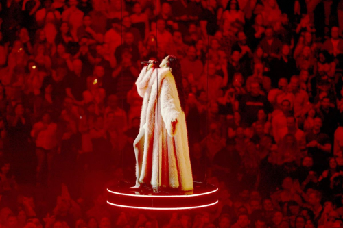 Dua Lipa Performs on Radical Optimism Tour Dallas, October 2025 2