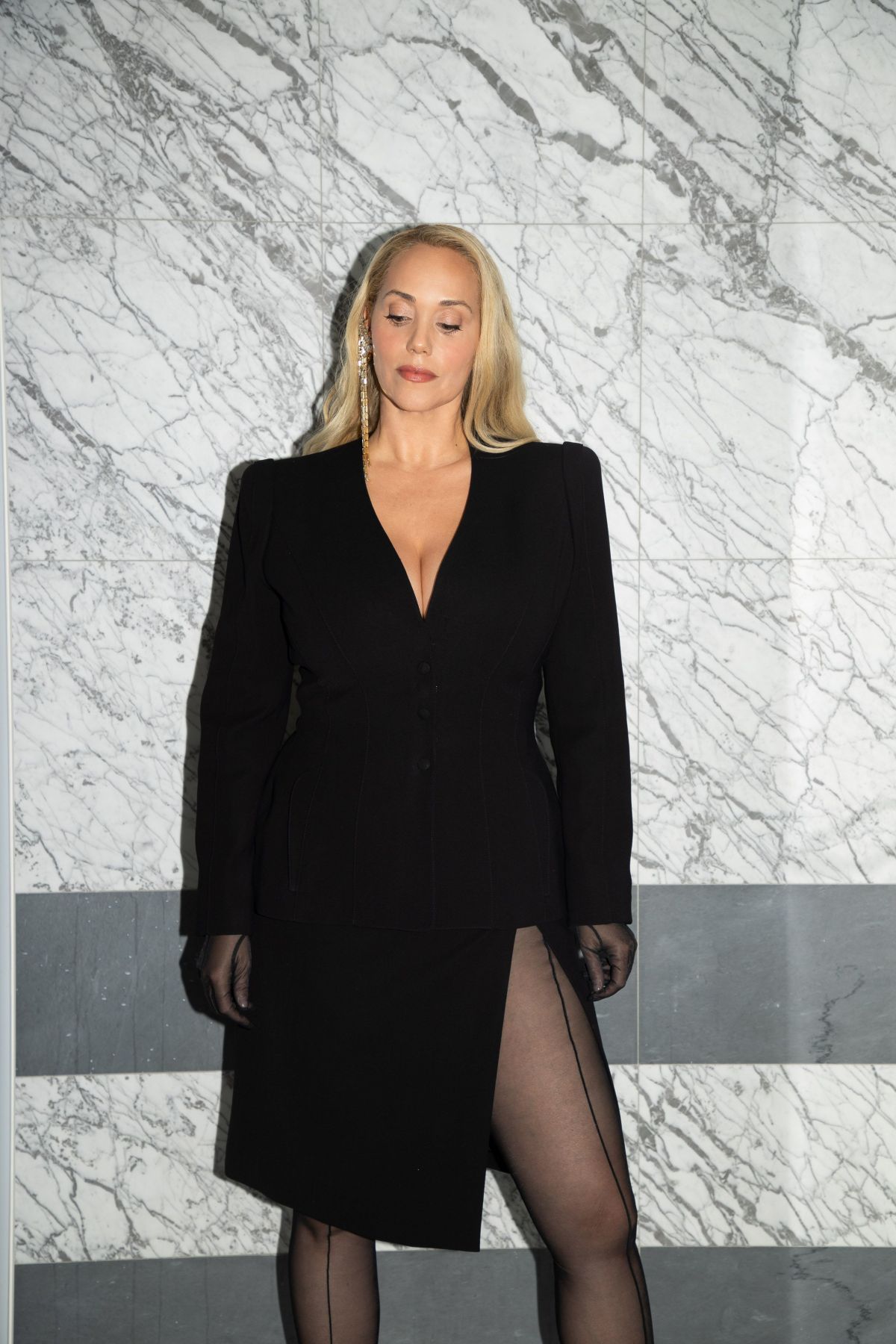 Elizabeth Berkley for Vogue US Mugler Fashion Show, October 2025