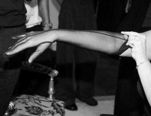 Elizabeth Berkley for Vogue US Mugler Fashion Show, October 2025 2