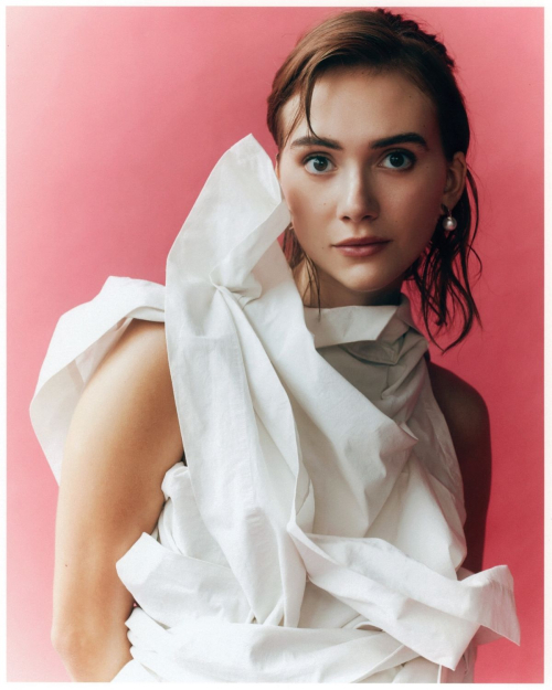 Emilia Jones for The Glass Magazine October 2025 Issue 6