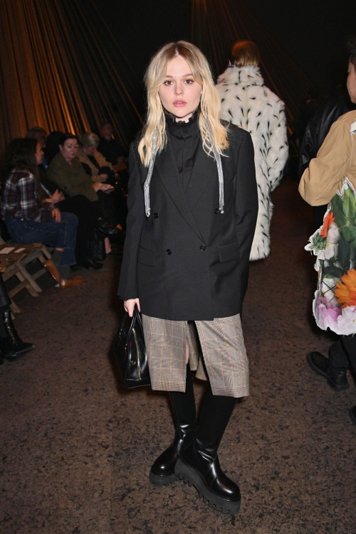 Emily Alyn Lind at McQueen Show Paris Fashion Week, October 2025 4