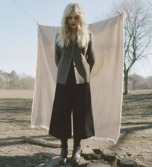 Emily Alyn Lind for Harper’s Bazaar, October 2025 6