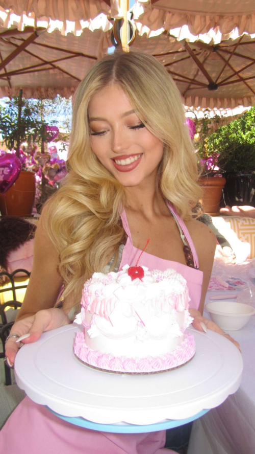 Emily Dobson Instagram photos, October 2025 6