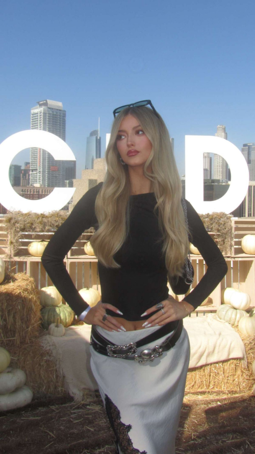 Emily Dobson Instagram Photos, October 2025 7