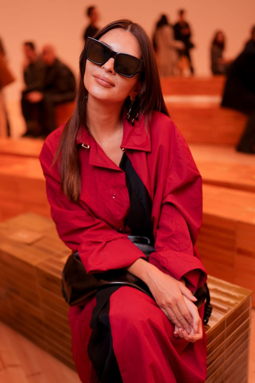 Emily Ratajkowski at Loewe Show Paris Fashion Week, October 2025 1