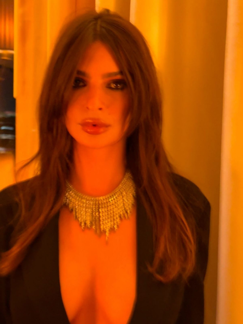 Emily Ratajkowski Instagram photos, October 2025 1