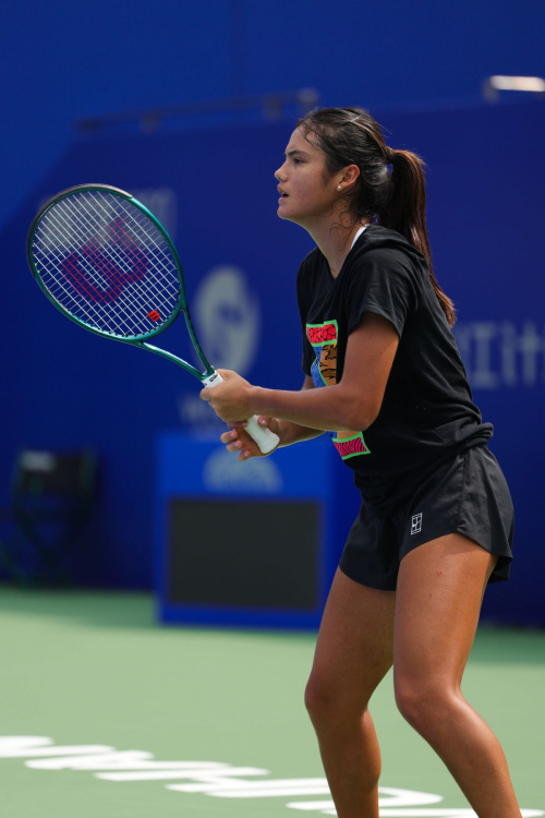 Emma Raducanu at Practice Session Ahead of Wuhan Open Wuhan, October 2025 2