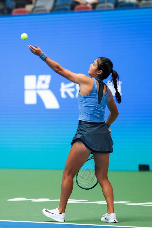 Emma Raducanu Retires from First Round Match Wuhan, October 2025