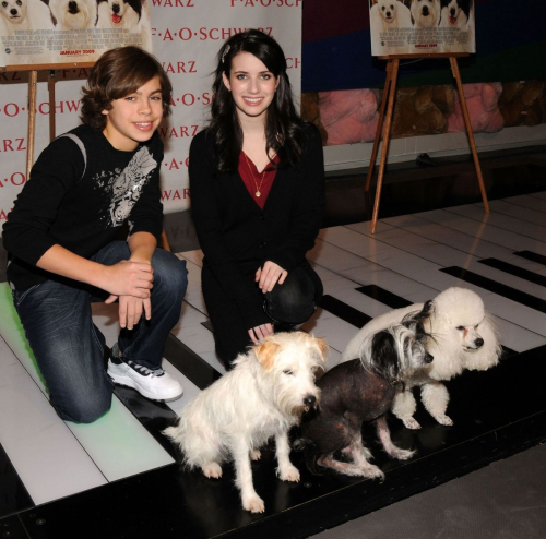 Emma Roberts at Hotel For Dogs Promotional Event 9