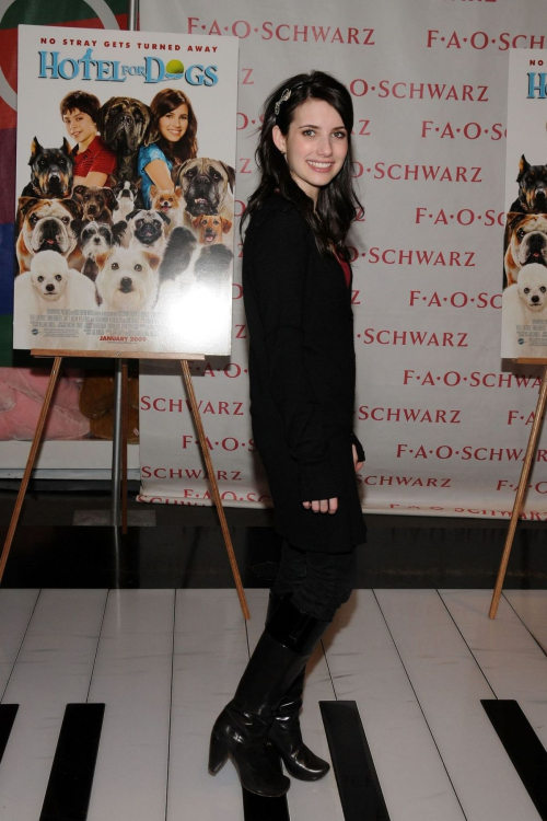 Emma Roberts at Hotel For Dogs Promotional Event 4