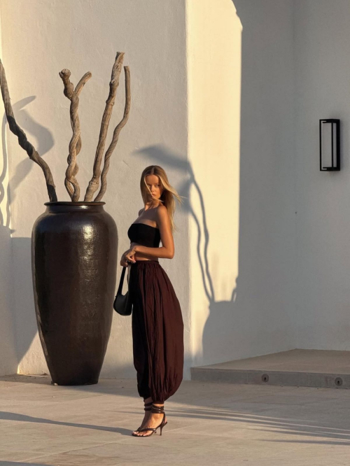 Frida Aasen Instagram Photos, October 2025 1
