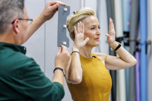 Gillian Anderson at Madame Tussauds London, October 2025 4