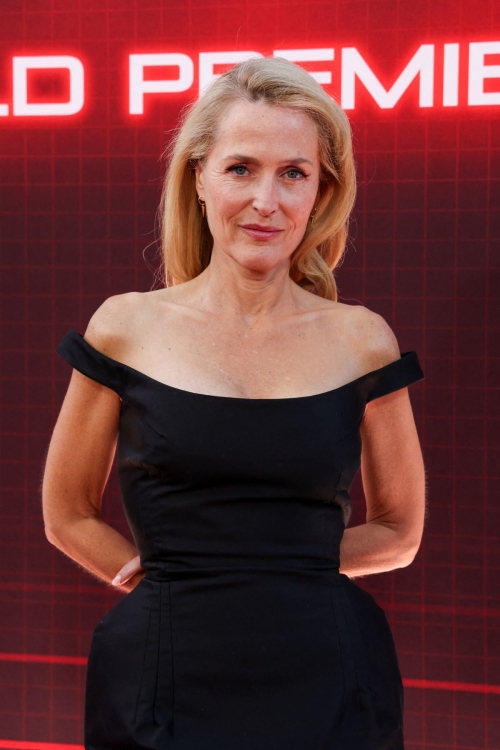 Gillian Anderson at Tron Ares Premiere Los Angeles, October 2025 6