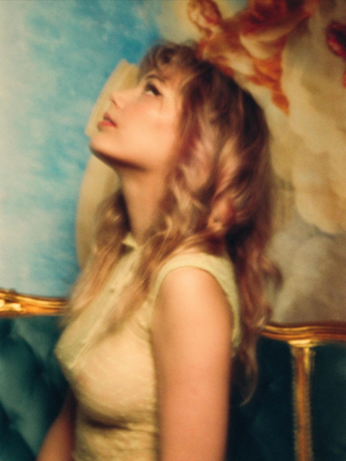 Grace Van Dien for Vanity Fair France, November 2025 7