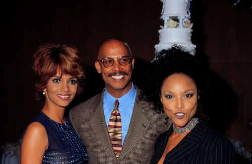 Halle Berry Arrives at Rolling Stones Tour, February 1998 1