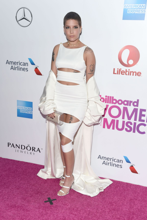 Halsey at Billboard Women in Music Event New York City, December 2016 3