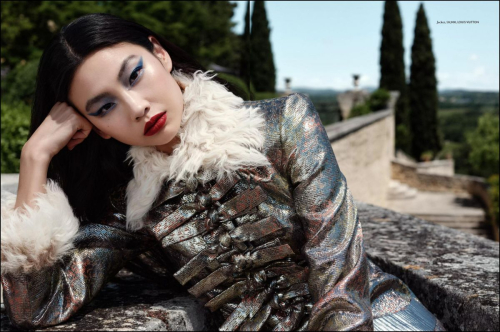 Hoyeon Jung in Elle UK, November 2025 2