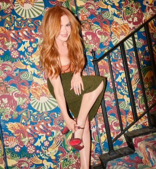 Isla Fisher for Wish Magazine, October 2025 8