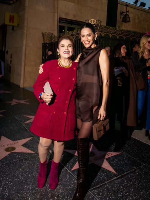 Jackie Tohn Nobody Wants This Season 2 Premiere Hollywood 1