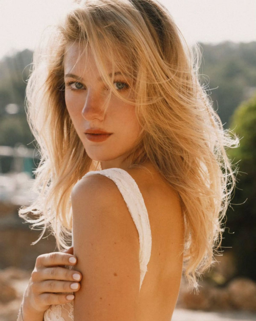 Jemima Robinson Photoshoot, October 2025 1