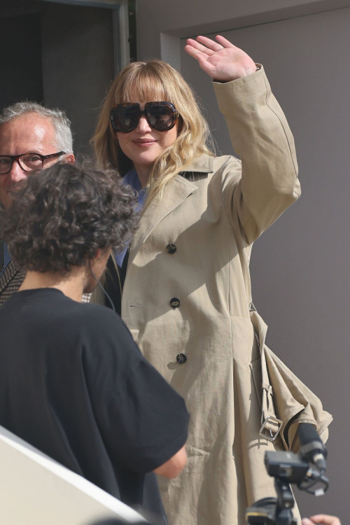 Jennifer Lawrence at Christian Dior Show Paris Fashion Week, October 2025 4