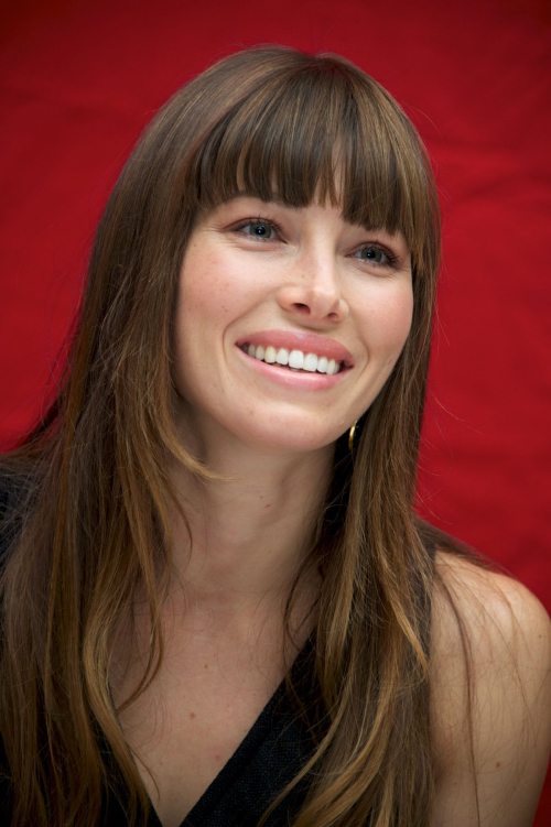 Jessica Biel at Playing For Keeps Press Conference 5