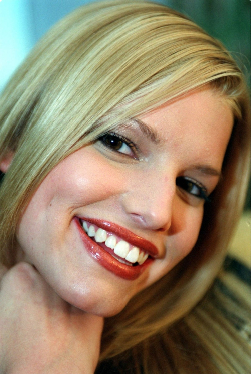 Jessica Simpson at Photoshoot 2000 4