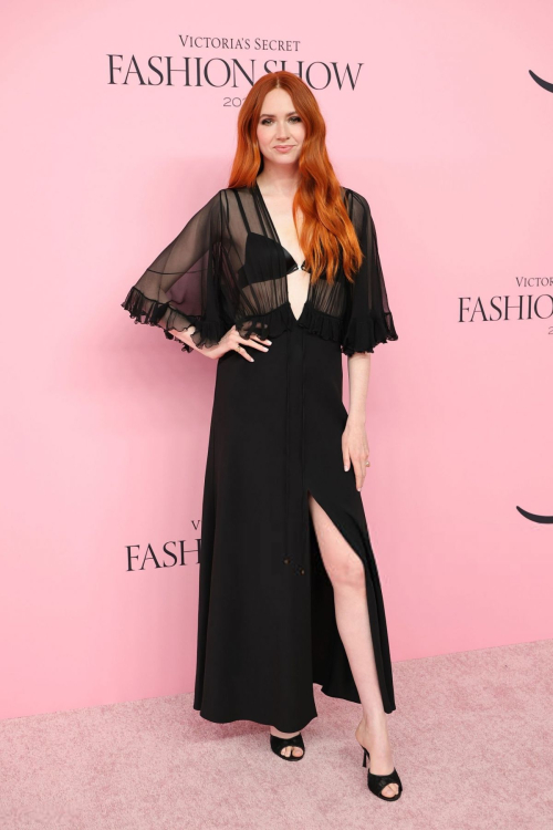 Karen Gillan stuns at Victoria
