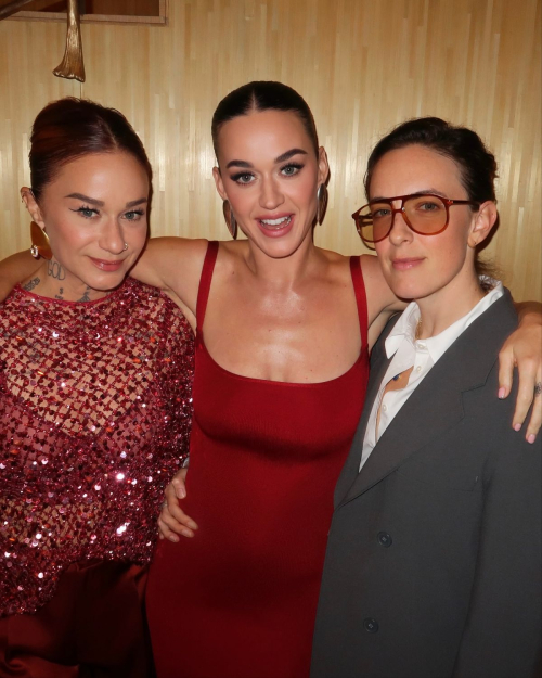 Katy Perry at a photoshoot, October 2025 6