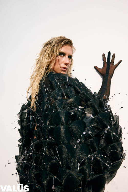 Kesha for Valus Magazine Issue 1 Autumn 2025 7