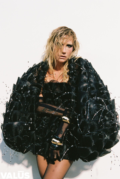 Kesha for Valus Magazine Issue 1 Autumn 2025 8