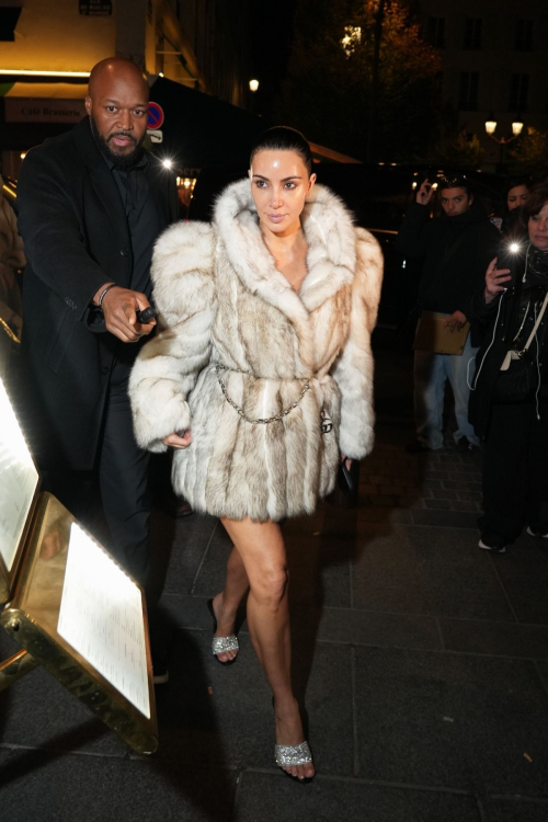 Kim Kardashian at Leonardo DiCaprio Paris Fashion Week Party, October 2025 5