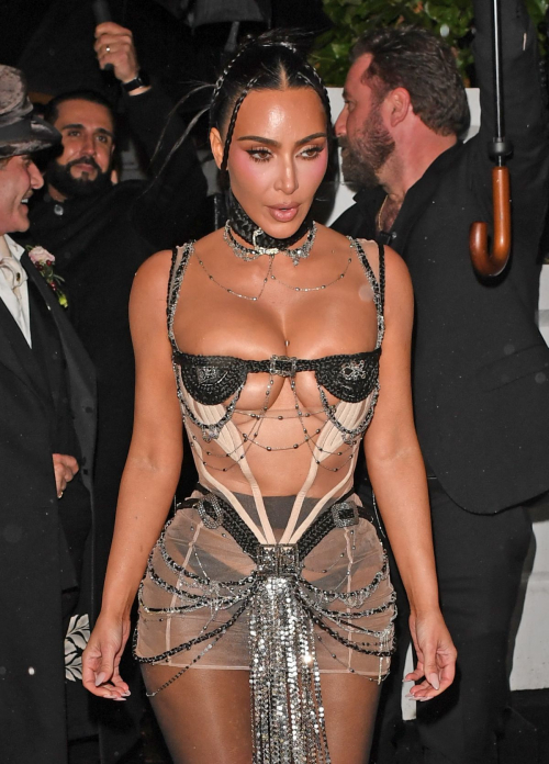 Kim Kardashian Leaves Birthday Bash in London, October 2025 5