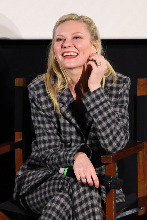 Kirsten Dunst shines at Roofman Awards Screening in London