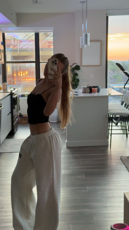 Kyla Dodds Instagram Photos, October 2025 10