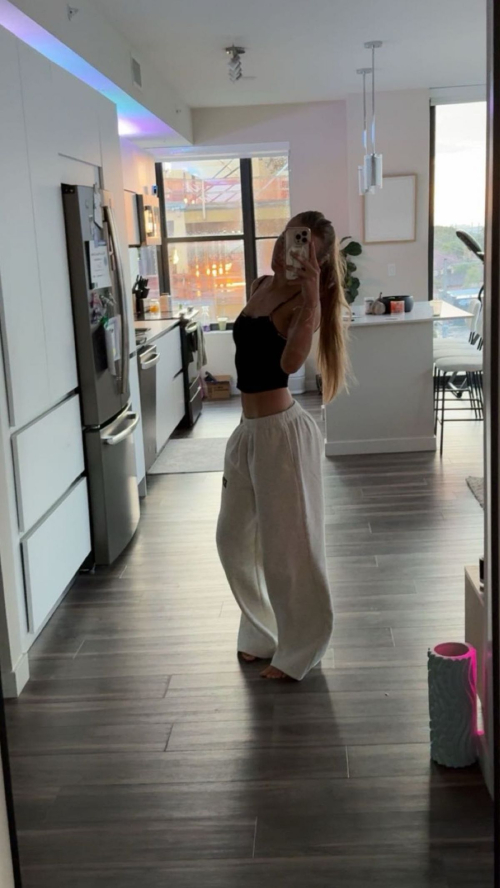 Kyla Dodds Instagram Photos, October 2025 11