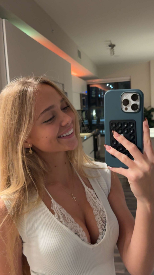 Kyla Dodds Instagram Photos, October 2025 1