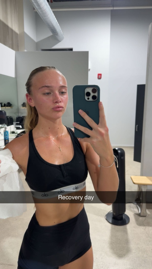 Kyla Dodds Instagram Photos, October 2025 5