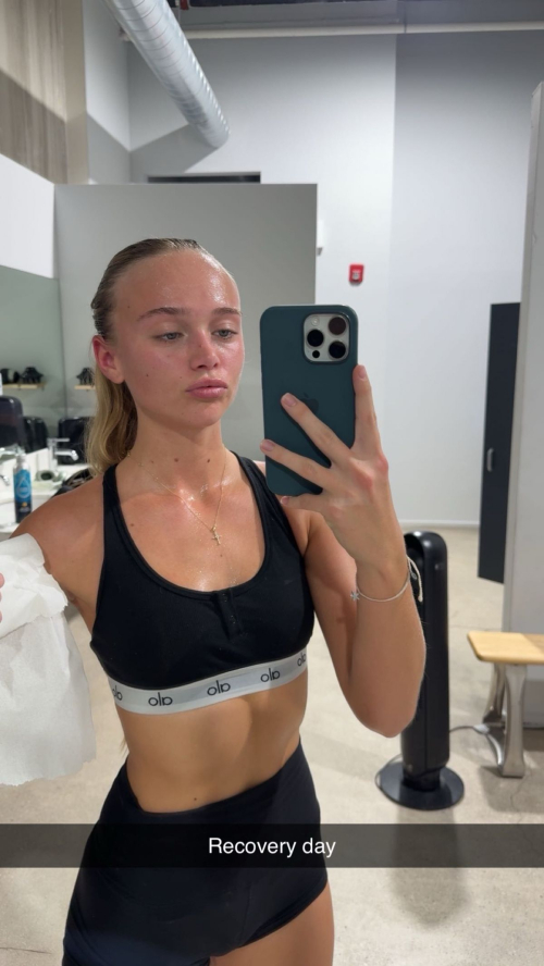 Kyla Dodds Instagram Photos, October 2025 6