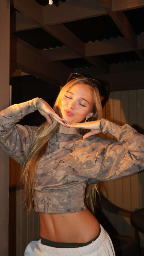 Kyla Dodds Instagram Photos, October 2025 10