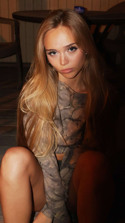 Kyla Dodds Instagram Photos, October 2025 8