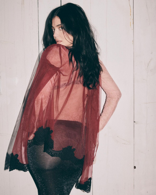 Kylie Jenner for Valentino, October 2025 3