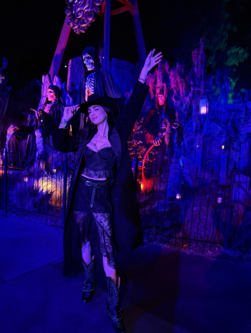 Leeanna Vamp Instagram Photos and Video, October 2025