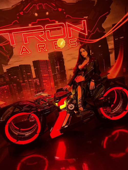 Leeanna Vamp Instagram Photos and Videos, October 2025 3