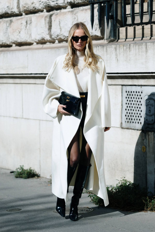 Leonie Hanne at Hermes Womenswear Fashion Show Paris Fashion Week, October 2025