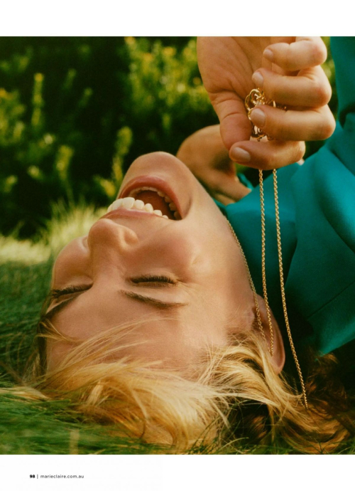 Leslie Bibb in Marie Claire Australia, November 2025 8